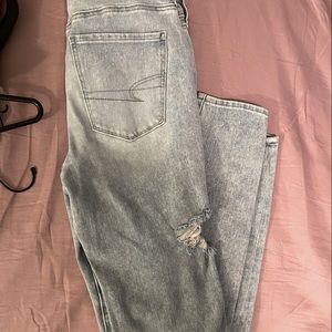 American eagle dream fit ripped jeans